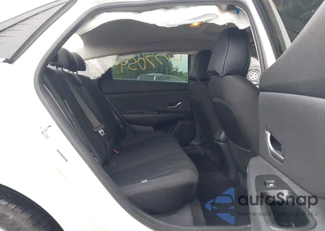 2021 Hyundai Elantra Sel z USA, uszkodzony, nr VIN 5NPLN4AG2MH017506